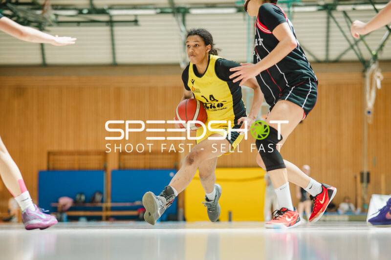 Spielszene MTV Stuttgart u16 gegen TSV Jahn München u16w