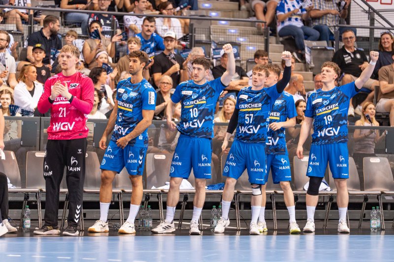TVB 1898 Stuttgart: Jakob Nigg und Max Heydecke feuern Team an