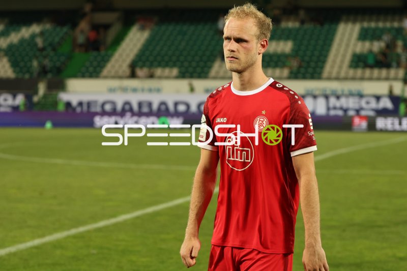 Lucas Brumme (#14; Rot-Weiss Essen) auf dem Spielfeld