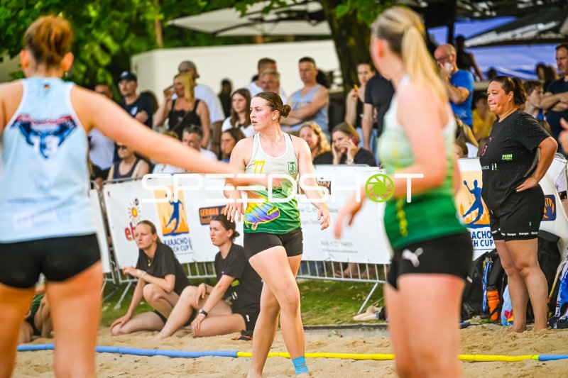 Spielerin (#77) beim Karacho Beach Cup im Einsatz