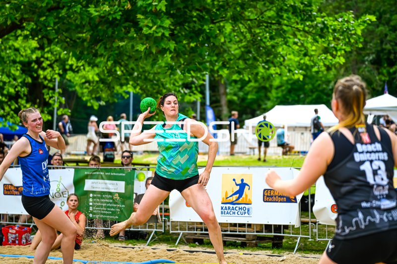 Wurfaktion beim Karacho Beach Cup – German BeachOpen