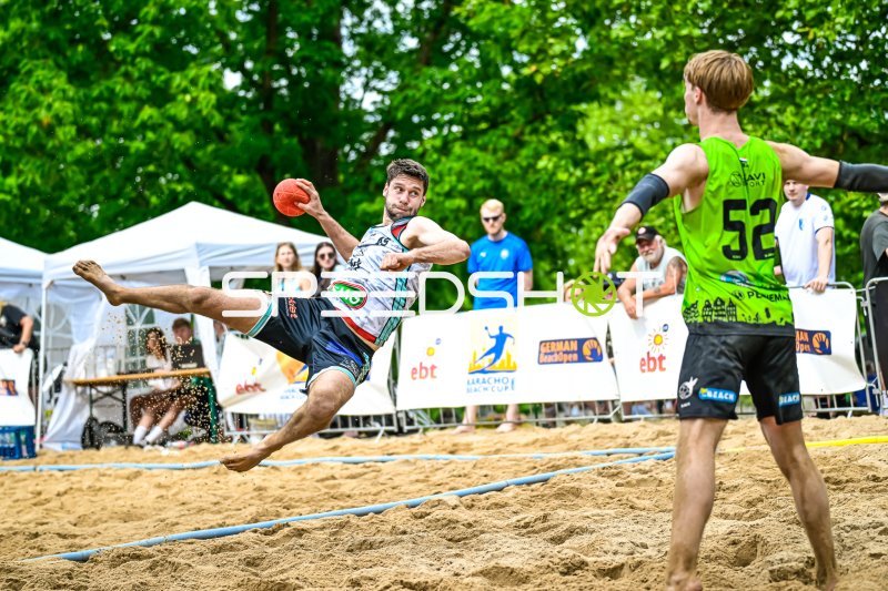 Spektakulärer Sprungwurf beim Karacho Beach Cup / German Beach Open