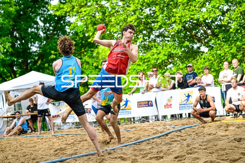 Wurfaktion beim German BeachOpen / Karacho Beach Cup im Sand
