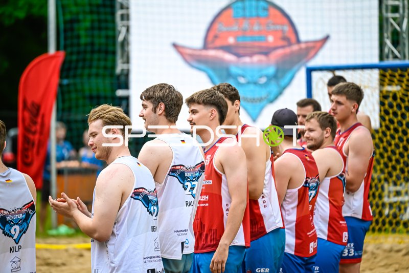 Beach & Da Gang Münster und Gegner beim Beachhandball-Turnier