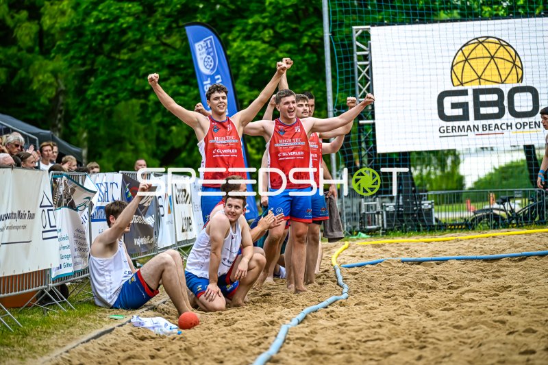 Jubel beim German Beach Open – Team feiert Sieg im Sand