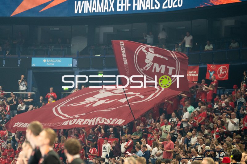 MT Melsungen Fans feiern bei den Winamax EHF Finals 2026