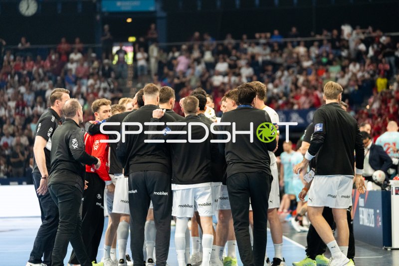 THW Kiel Mannschaftskreis bei Auszeit oder Spielunterbrechung
