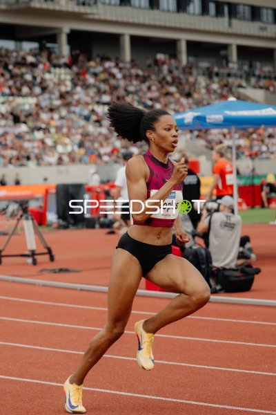 Paris Peoples (USA) im 400-m-Lauf auf der Tartanbahn