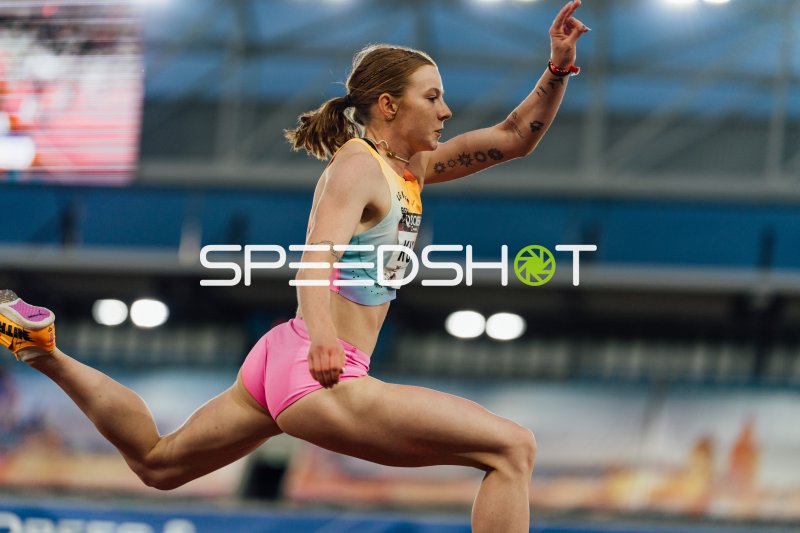 Athletin Kudla Sarah-Michelle beim Weitsprung im Heinz-Steyer-Stadion Dresden