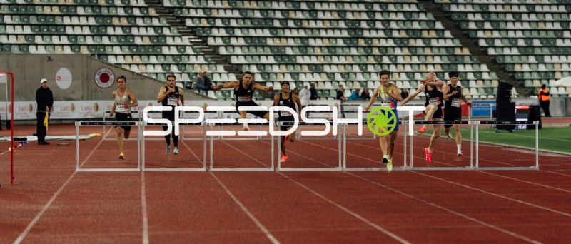 110-Meter-Hürden: Athleten im Wettkampf im Heinz-Steyer-Stadion Dresden