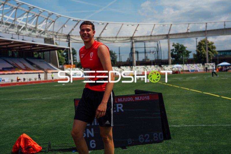 Athlet Wauer Fiete beim Leichtathletik-Meeting im Heinz-Steyer-Stadion Dresden