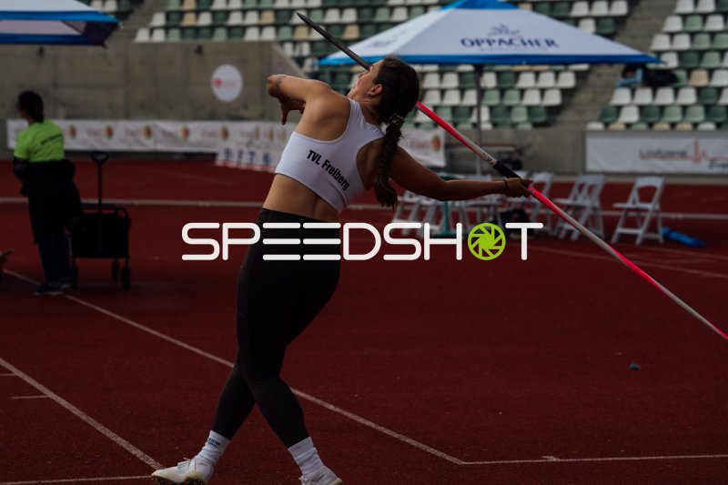 Speerwurf-Athletin Grobitzsch Katharina von TVL Freiberg im Heinz-Steyer-Stadion Dresden