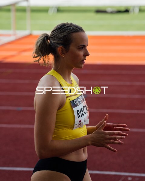 Athletin Rieck (#517) beim Leichtathletik-Wettkampf in Dresden