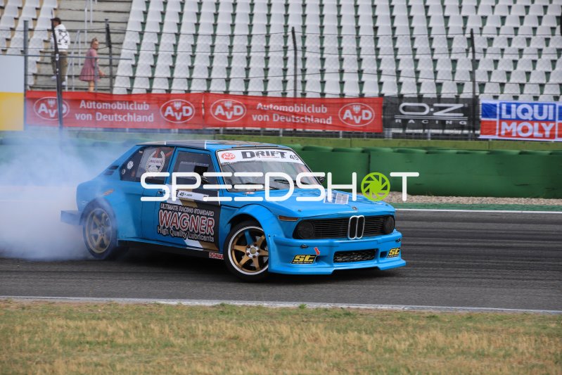 BMW E30 #45 von Philip Jäger beim AVD Drift auf der Rennstrecke