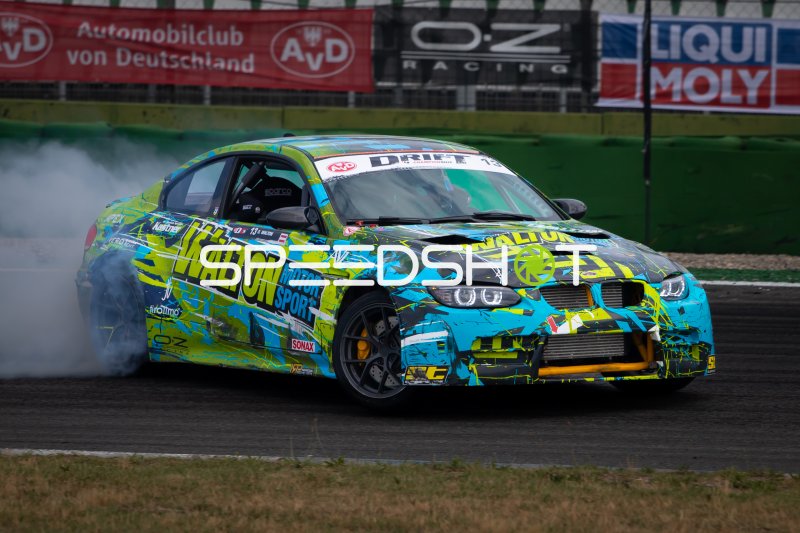 BMW E92 #13 von Oliver Walton (Walton Motorsport) beim Drift