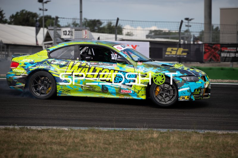 BMW E92 #13 von Oliver Walton (Walton Motorsport) beim Drift