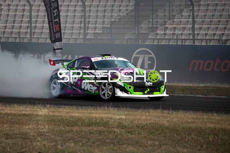 Nissan 350Z von Quentin Zemp (Rkdriftz) driftet am Hockenheimring
