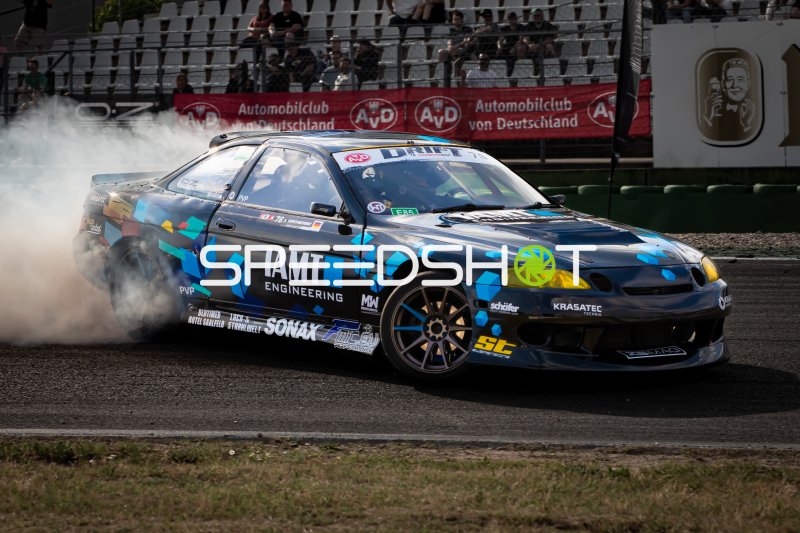 Nissan S13 #76 driftet mit Reifenrauch am Hockenheimring
