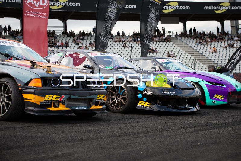 Drei Drift-Fahrzeuge beim AVD Drift Event am Hockenheimring