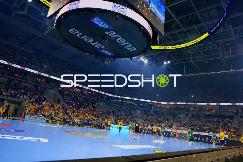 Spielszene in der SAP Arena beim Rhein Neckar Löwen Heimspiel