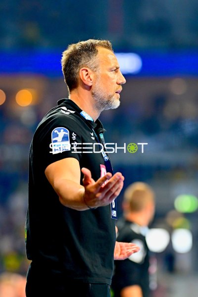 Maik Machulla (Co-Trainer; Rhein Neckar Löwen) gibt Anweisungen