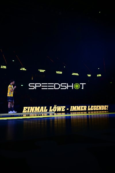 Rhein Neckar Löwen Spieler bei Zeremonie – Einmal Löwe, immer Legende