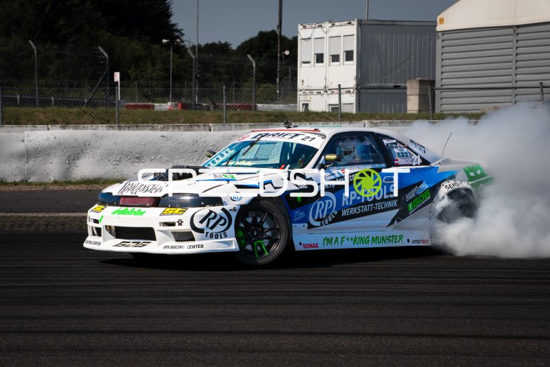 Nissan Skyline R33 #21 von Franz Kuncic (Greendoorgarage) beim Drift am Nürburgring