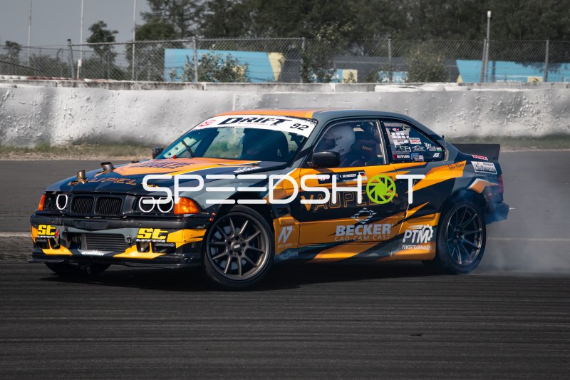 BMW E36 #92 von Fabien Schneider (Beat of Garage) driftet am Nürburgring