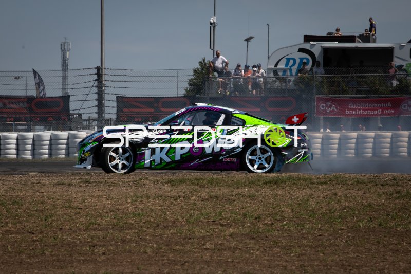 Nissan 350Z #129 von Quentin Zemp beim Drift am Nürburgring