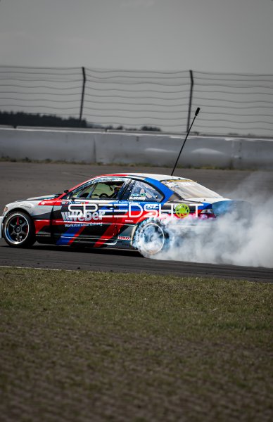 BMW E36 von Weber Werke beim Driften am Nürburgring