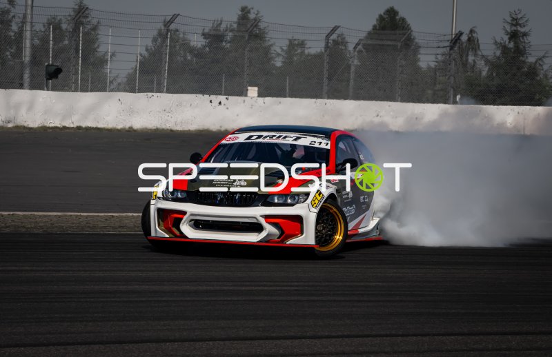 BMW E92 Drift #277 am Nürburgring mit Rauchentwicklung