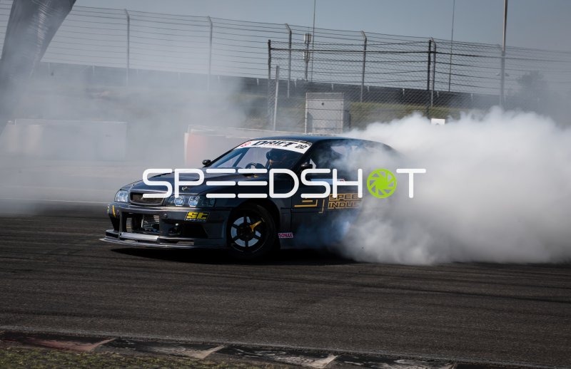 Nissan S15 #724 von Alexander Schnürch in vollem Drift am Nürburgring