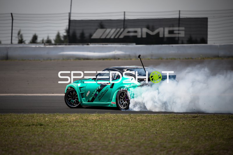 Nissan 370Z von Rene Klein im Drift am Nürburgring
