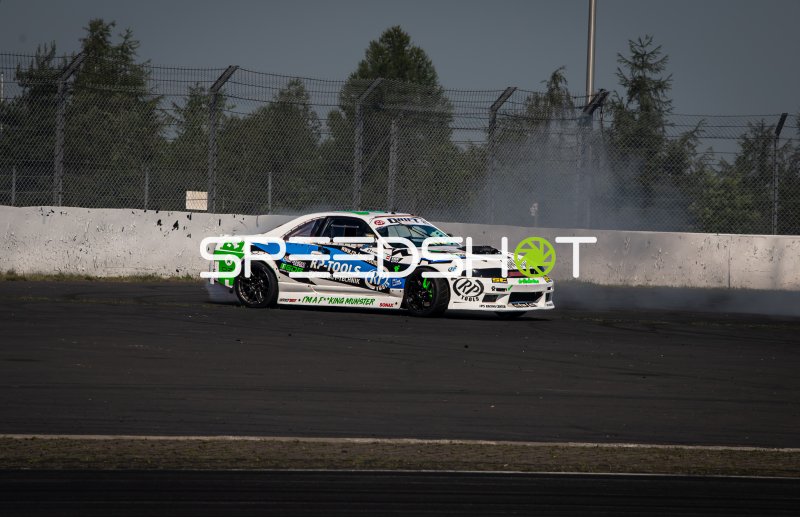 Nissan Skyline R33 #21 von Franz Kuncic (Greendoorgarage) beim Driften am Nürburgring