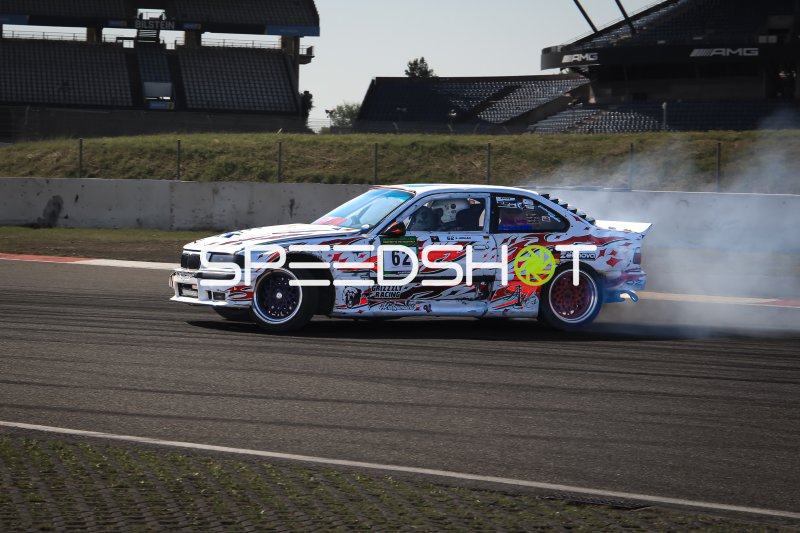 BMW E36 #62 in vollem Drift am Nürburgring