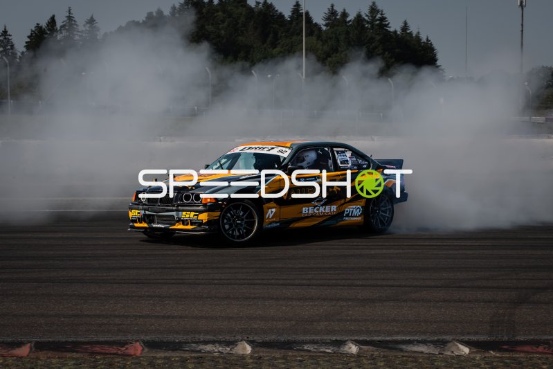 BMW E36 #92 von Fabien Schneider (Beat of Garage) beim Driften am Nürburgring