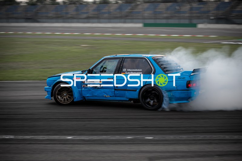 BMW E30 von Johannes Lechmann in vollem Drift am Nürburgring