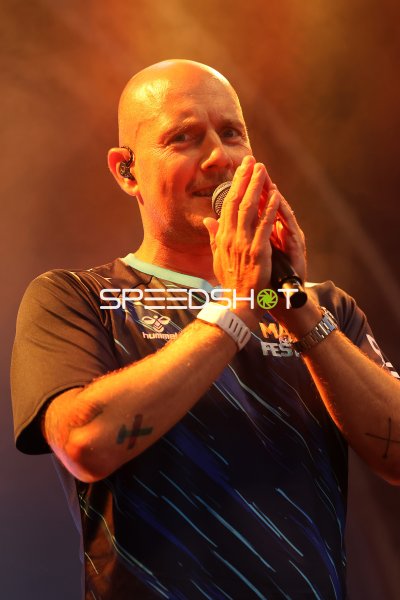 Oli.P singt beim Malle-Festival im Gartenschaupark Rietberg