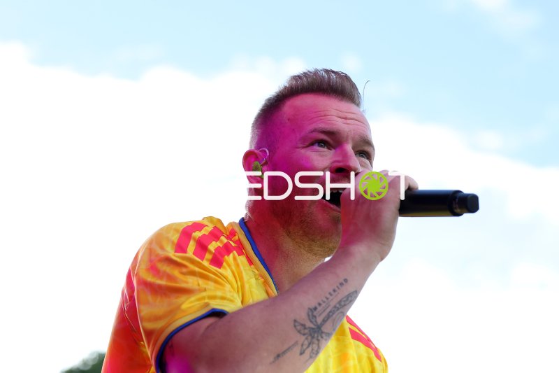 Live-Act beim Malle-Schlager-Festival im Gartenschaupark Rietberg