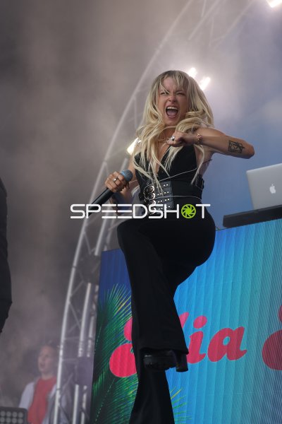 Mia Julia beim MALLE Festival Rietberg