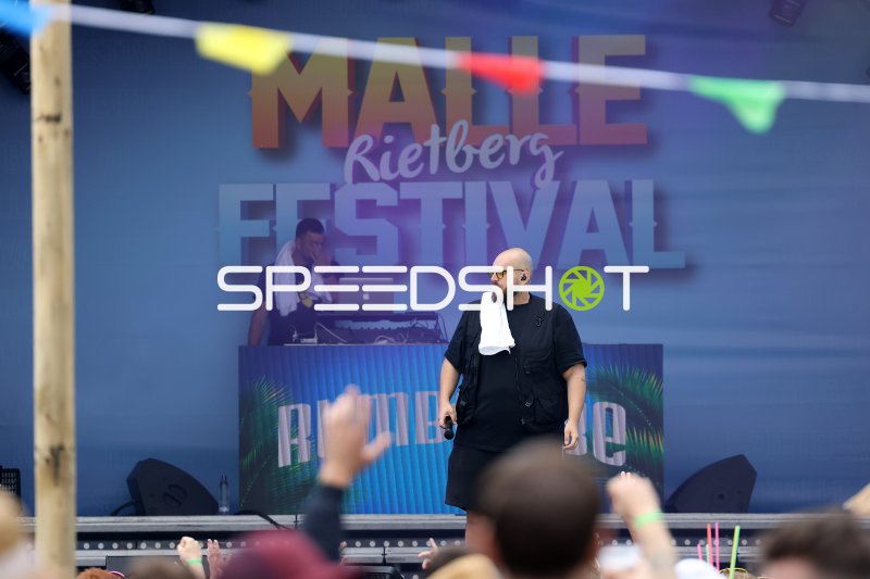 Rumbombe beim MALLE Festival Rietberg