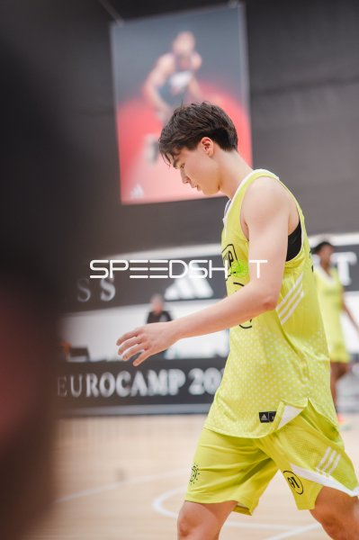 Spieler von Team World oder Team 3SSB Select beim NBA Eurocamp