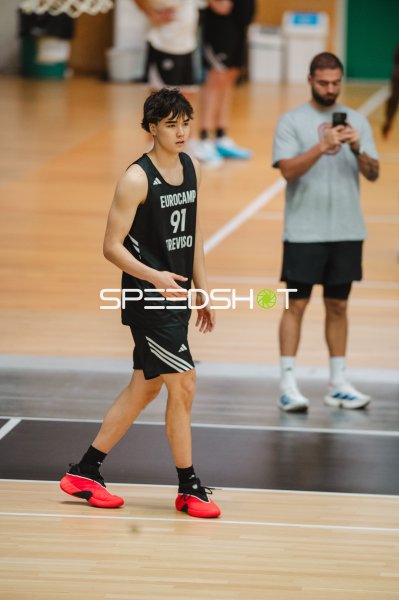 Kenichiro Benedict (#91; Team World) beim Eurocamp Treviso