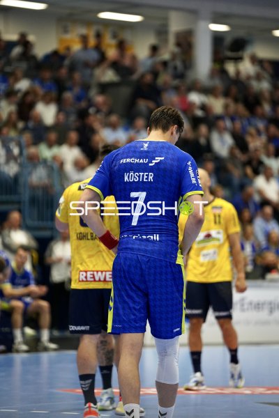 Julian Köster (#7; VfL Gummersbach) in Spielpause