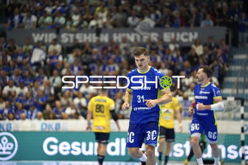 Kay Smits (#31; VfL Gummersbach) im Spielgeschehen gegen Rhein Neckar Löwen