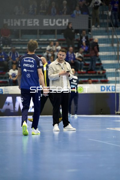 Patrick Kiesewalter auf dem Spielfeld der SCHWALBE arena