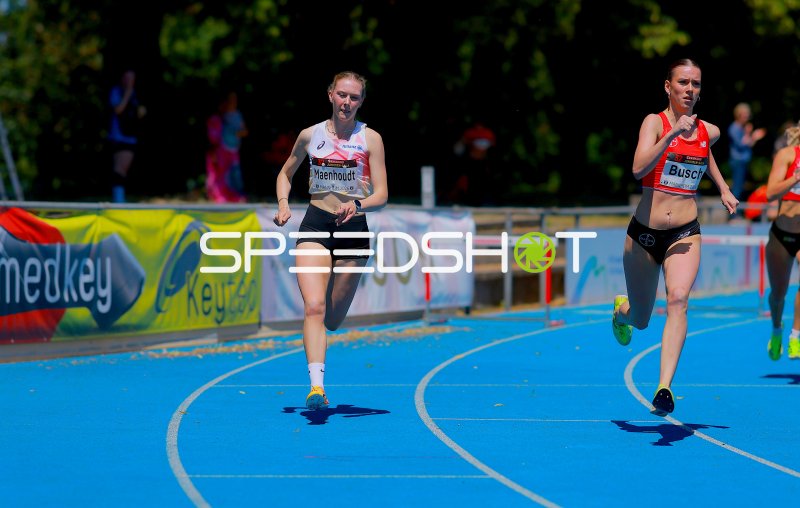 Ellemieke Maenhoudt und Janette Busch beim Sprint im Michael-Hoffmann-Stadion Mannheim