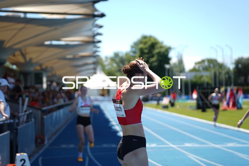 Janette Busch (#393) nach dem Wettkampf im Michael-Hoffmann-Stadion Mannheim