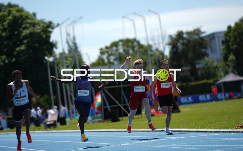 Zieleinlauf im Sprint: Tröster, Bauerschlag, Thompson und Normann-Afanou im Finish