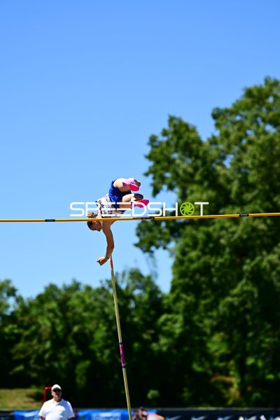 Stabhochsprung beim Leichtathletik-Meeting im Michael-Hoffmann-Stadion Mannheim